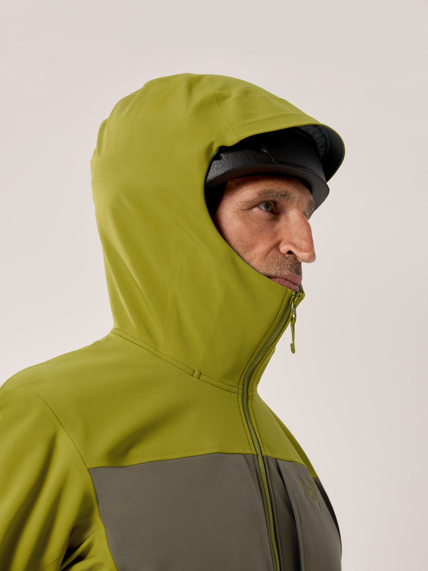 Product Image https://product.arcteryx.co.kr/images/products/685906/F25_X000008485_details_Gamma_MX_Hoody_Olive_Moss_Tatsu_Hood.jpg