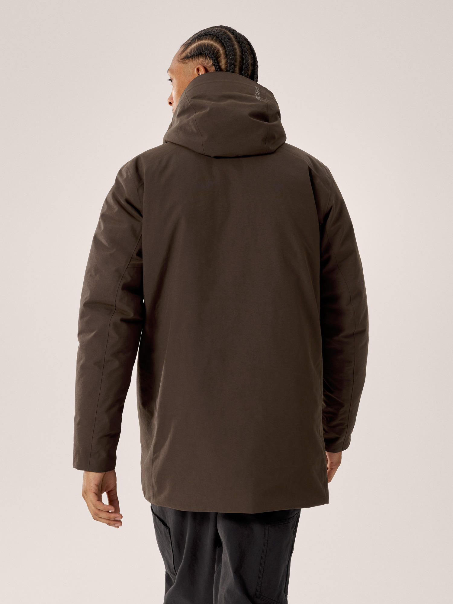 Product Image https://product.arcteryx.co.kr/images/products/685937/F25_X000009914_details_Therme_Down_Parka_Carob_Back_View.jpg