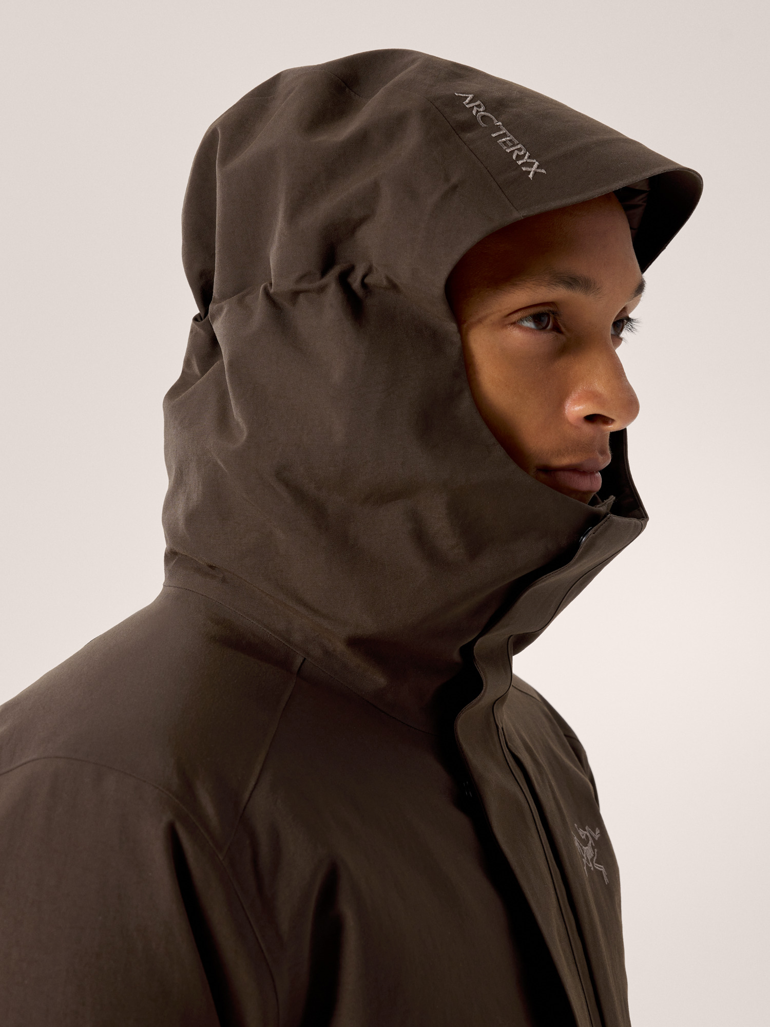 Product Image https://product.arcteryx.co.kr/images/products/685937/F25_X000009914_details_Therme_Down_Parka_Carob_Hood.jpg