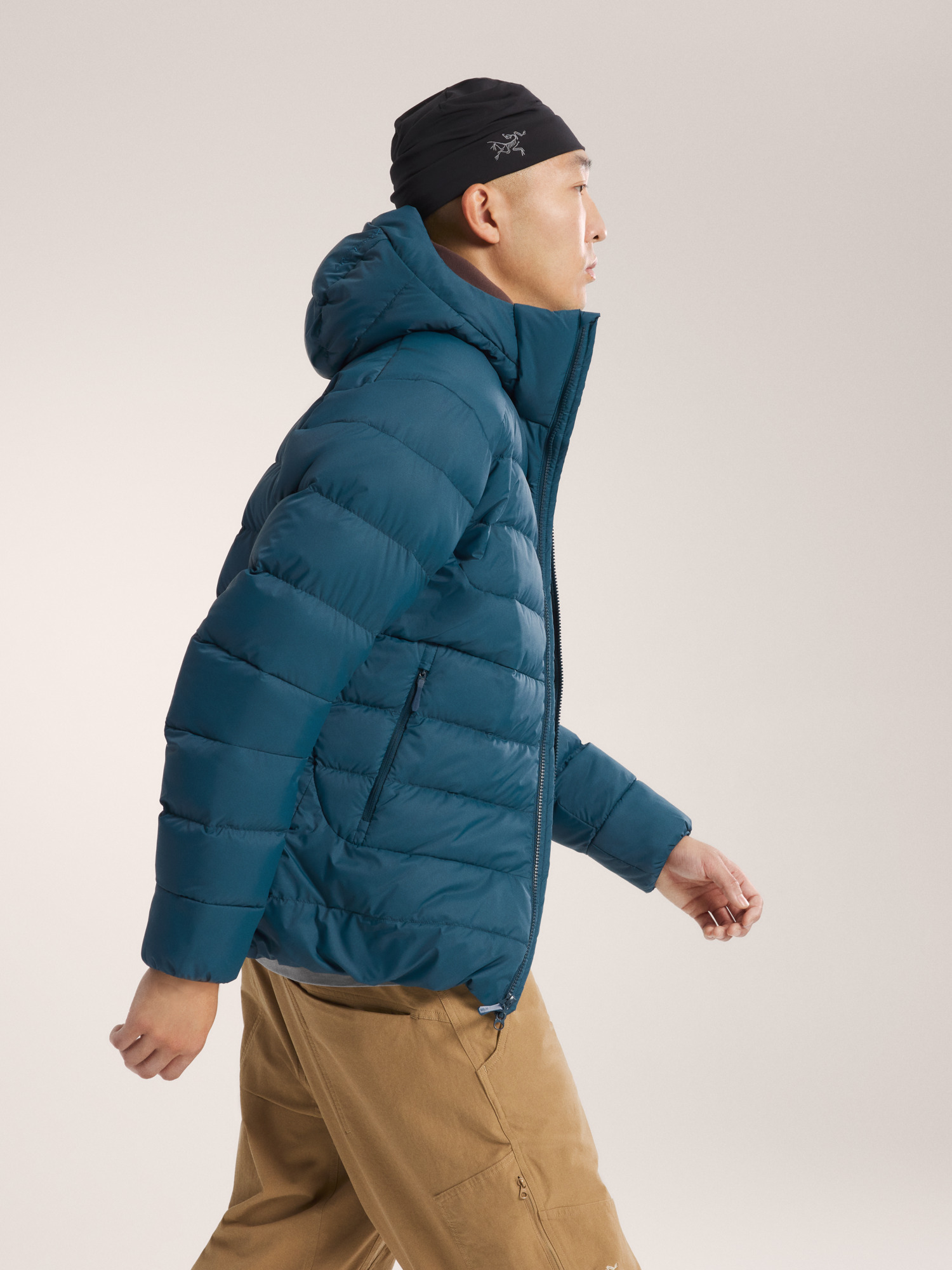 Product Image https://product.arcteryx.co.kr/images/products/685954/F25_X000010543_details_Thorium_Hoody_Nightscape_Side_View.jpg