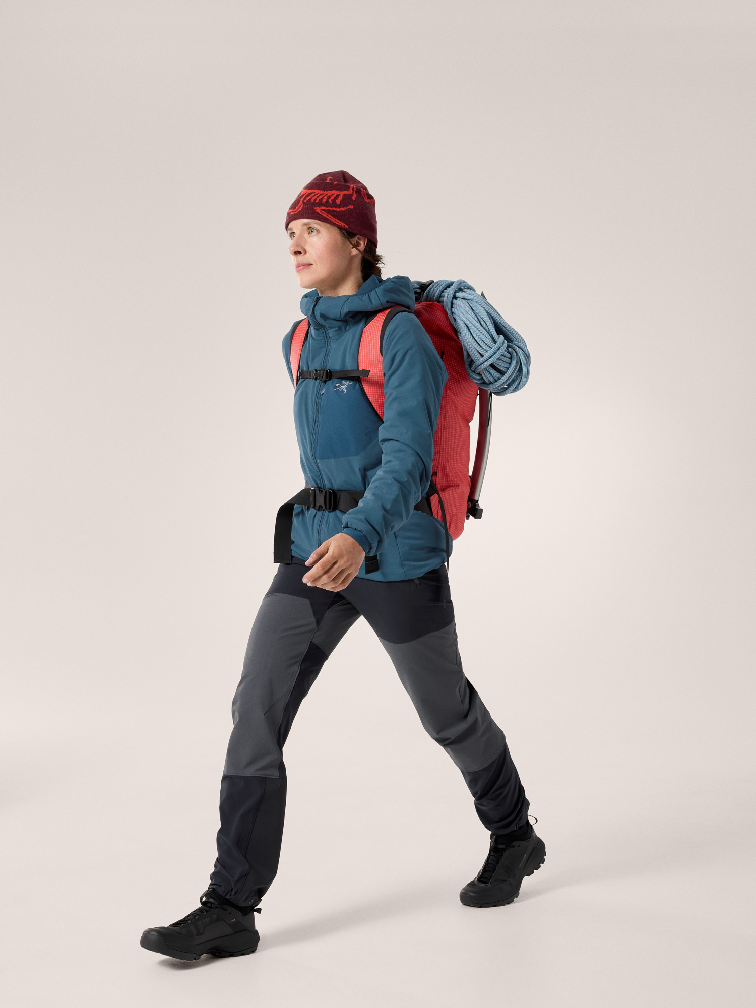Product Image https://product.arcteryx.co.kr/images/products/685965/F25_X000009095_details_Proton_Hoody_Nightscape_Women_s_Full_Body.jpg