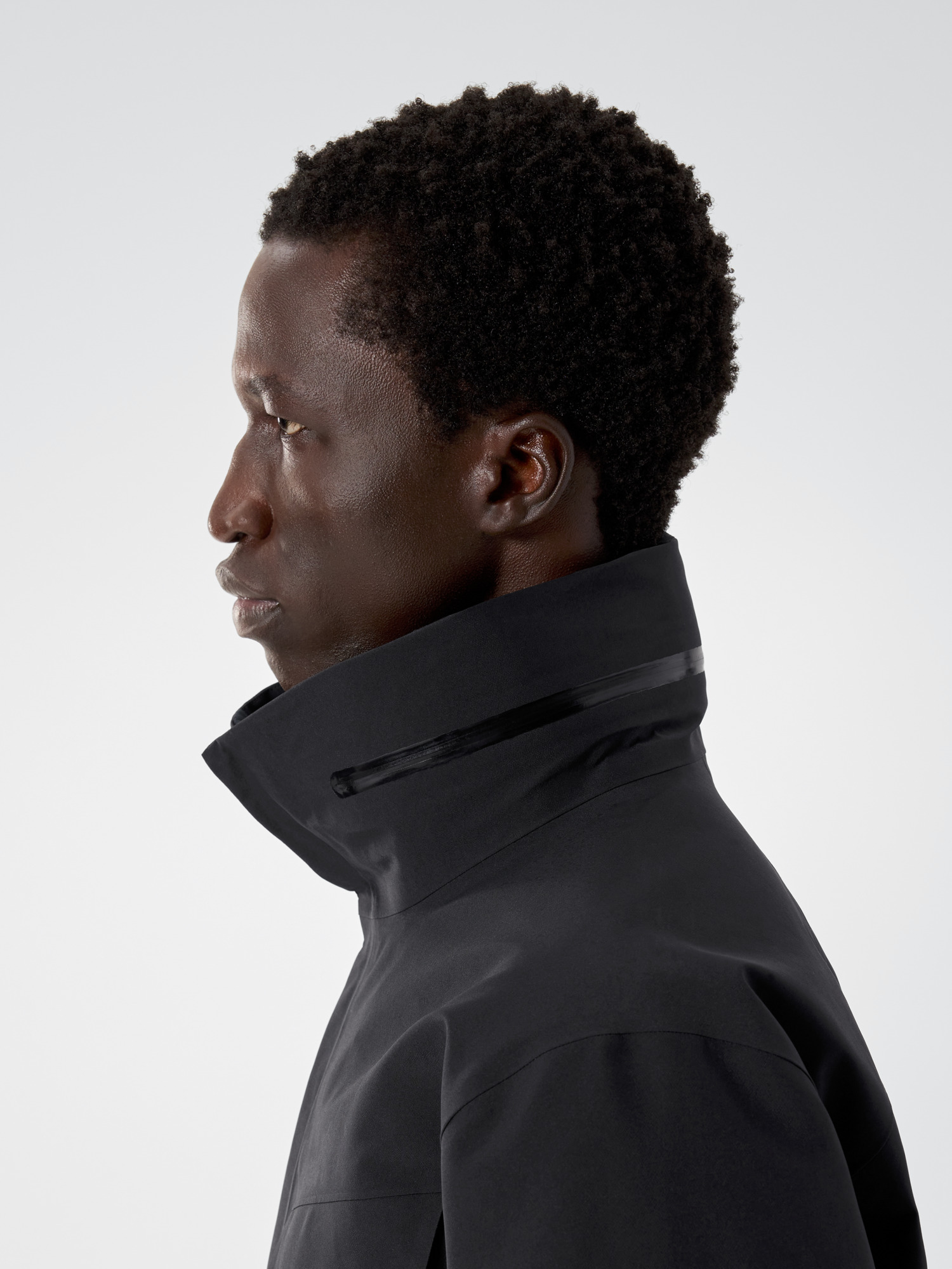 Product Image https://product.arcteryx.co.kr/images/products/686131/F25_X000009942_details_Field_Jacket_Black_Detail_1.jpg