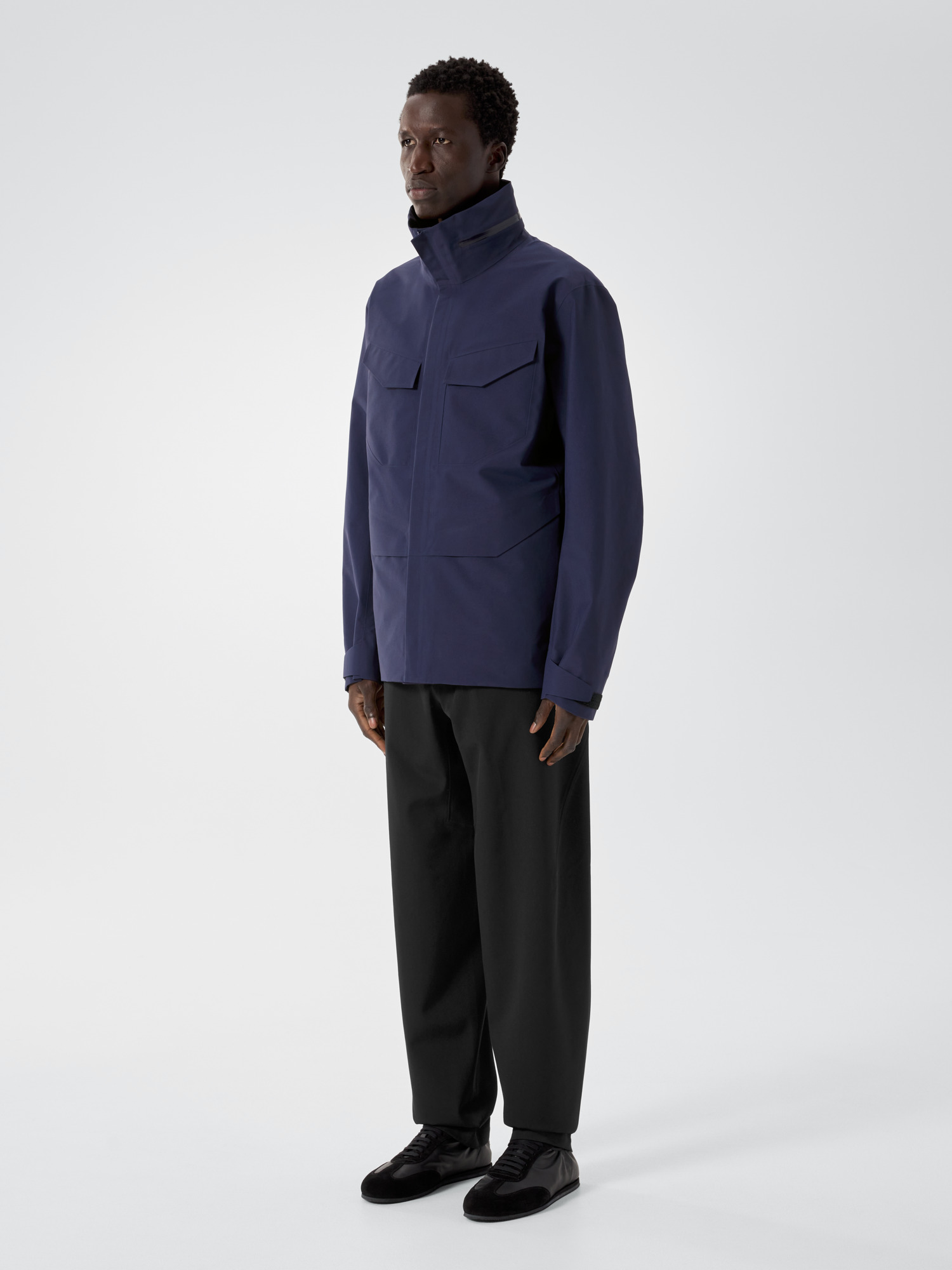 Product Image https://product.arcteryx.co.kr/images/products/686131/F25_X000009942_details_Field_Jacket_Passport_3_4_Front_View.jpg