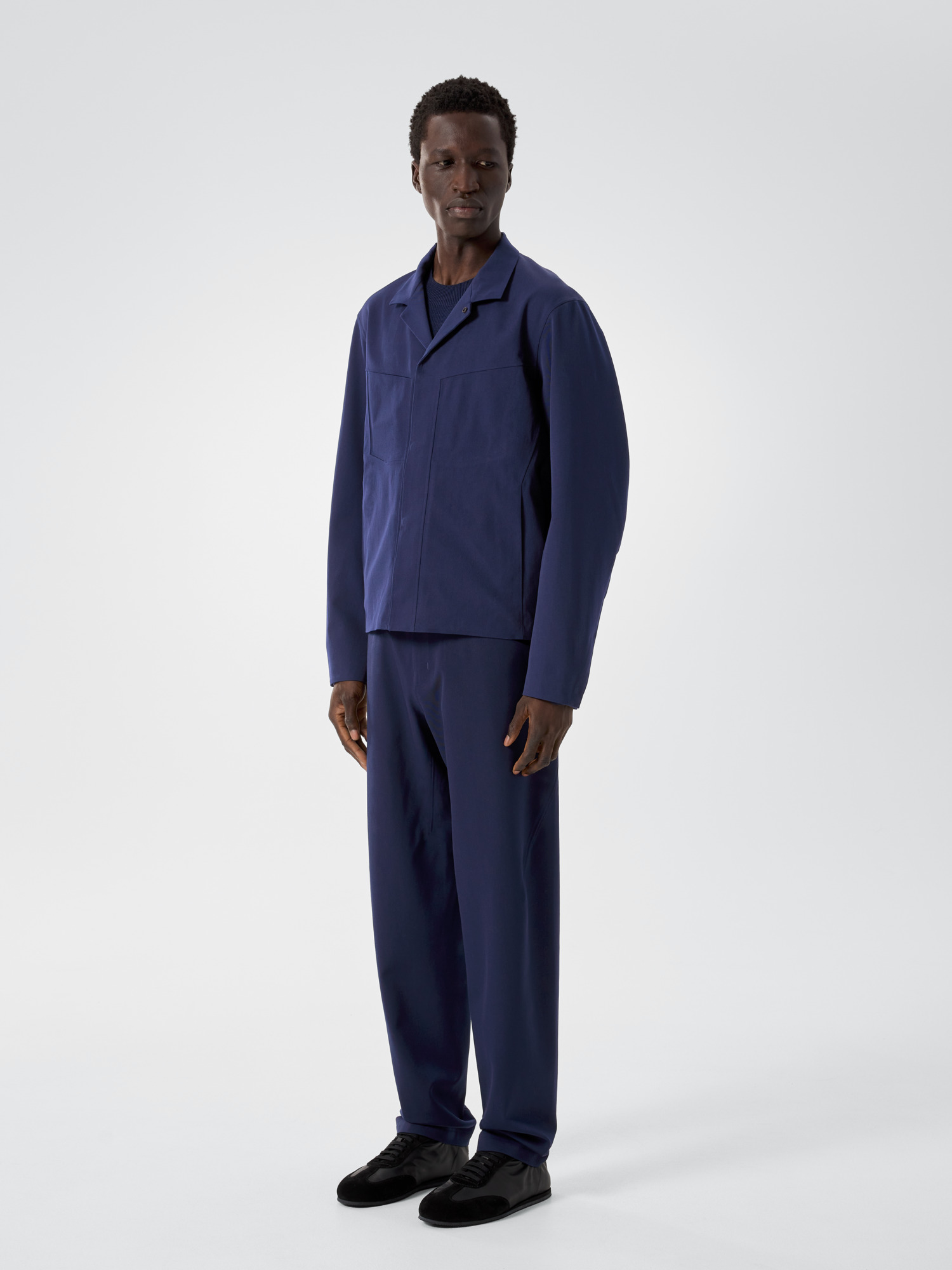 Product Image https://product.arcteryx.co.kr/images/products/686136/F25_X000009959_details_Voronoi_Wool_Jacket_Passport_3_4_Front_View.jpg