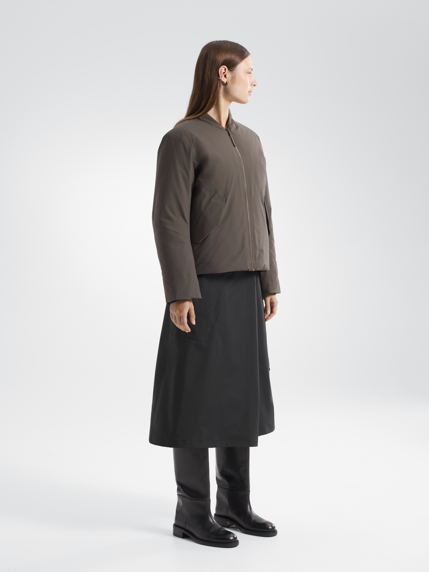 데카 다운 봄버 여성