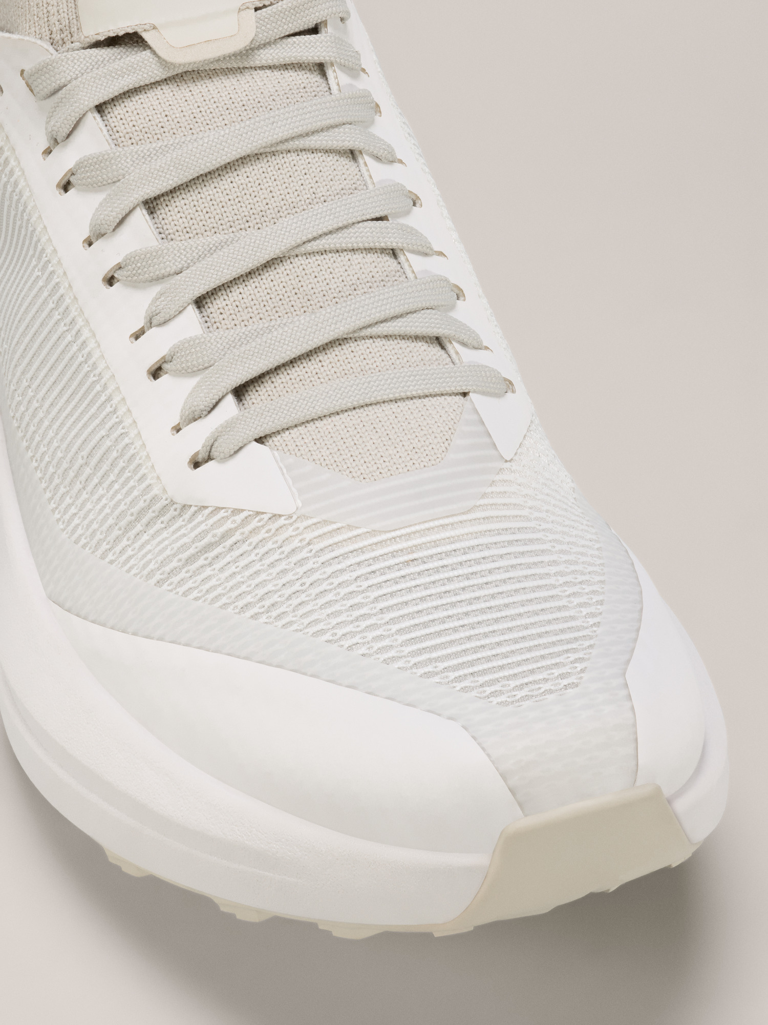Product Image https://product.arcteryx.co.kr/images/products/686215/S26_X000010155_details_Sylan_2_Shoe_Atmos_Atmos_Hover.jpg