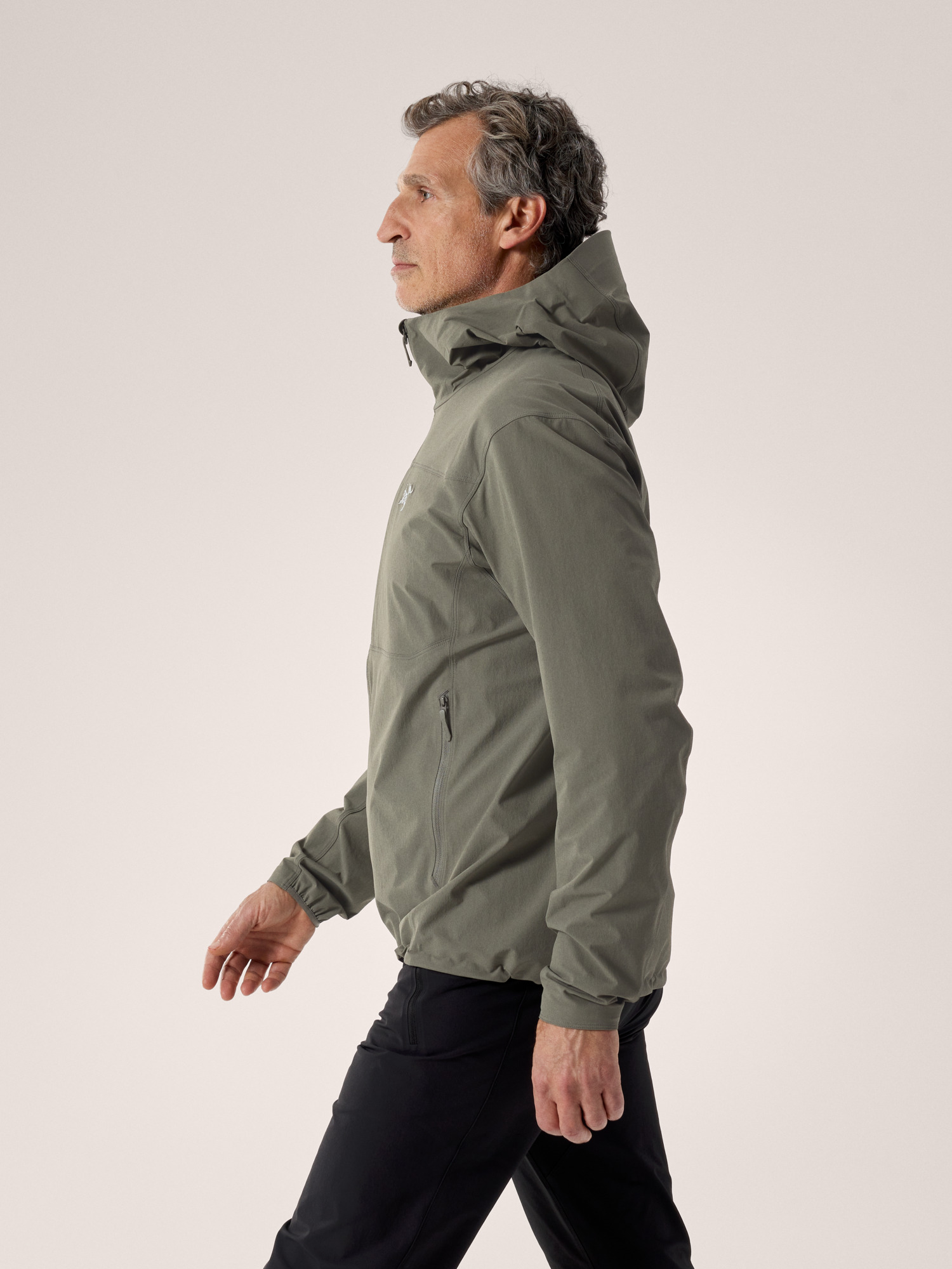 Product Image https://product.arcteryx.co.kr/images/products/686253/S26_X000009905_details_Gamma_Hoody_Forage_Side_View.jpg