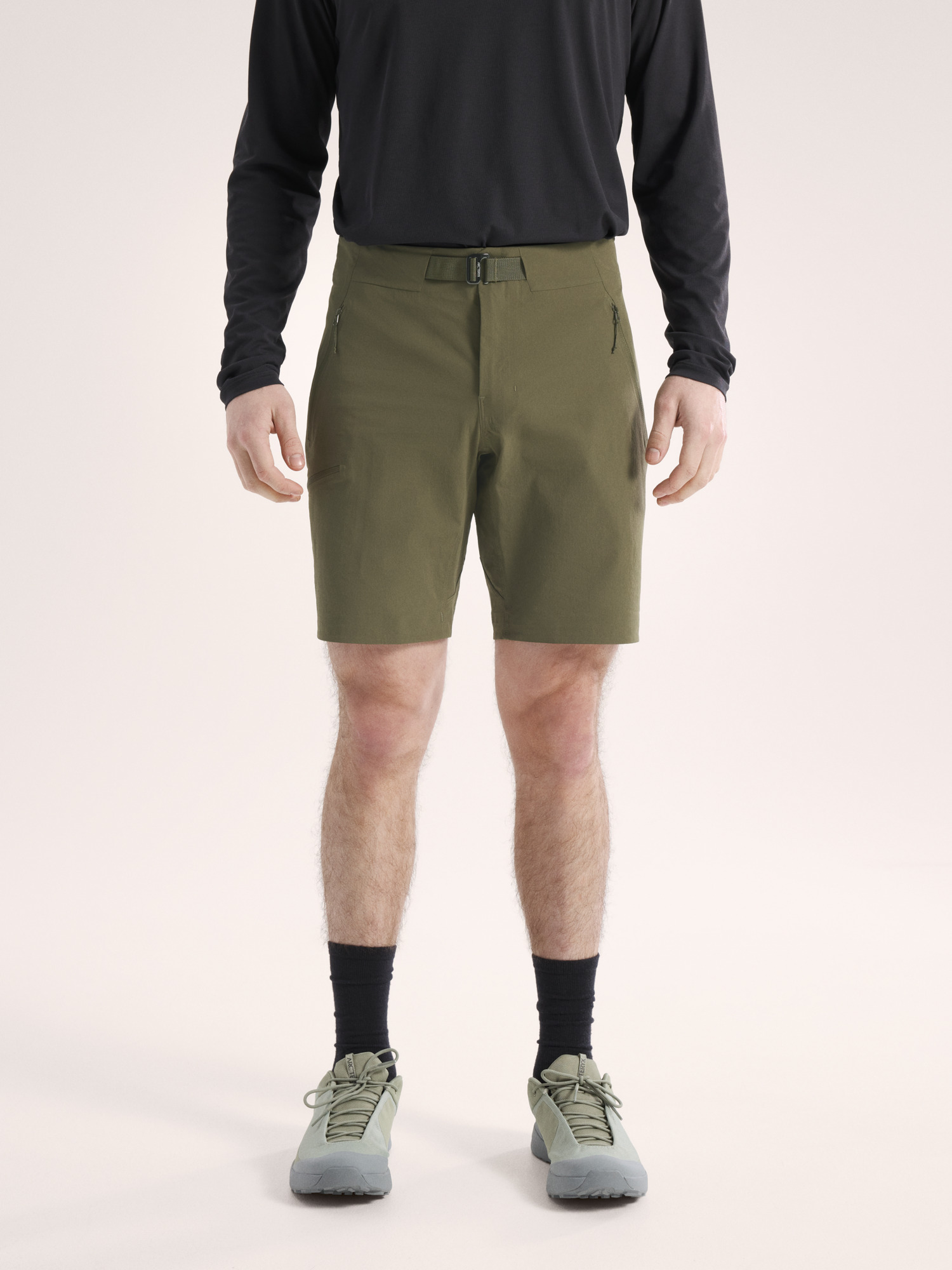 Product Image https://product.arcteryx.co.kr/images/products/686312/S26_X000009531_details_Gamma_SL_Short_9_Tatsu_Front_View.jpg
