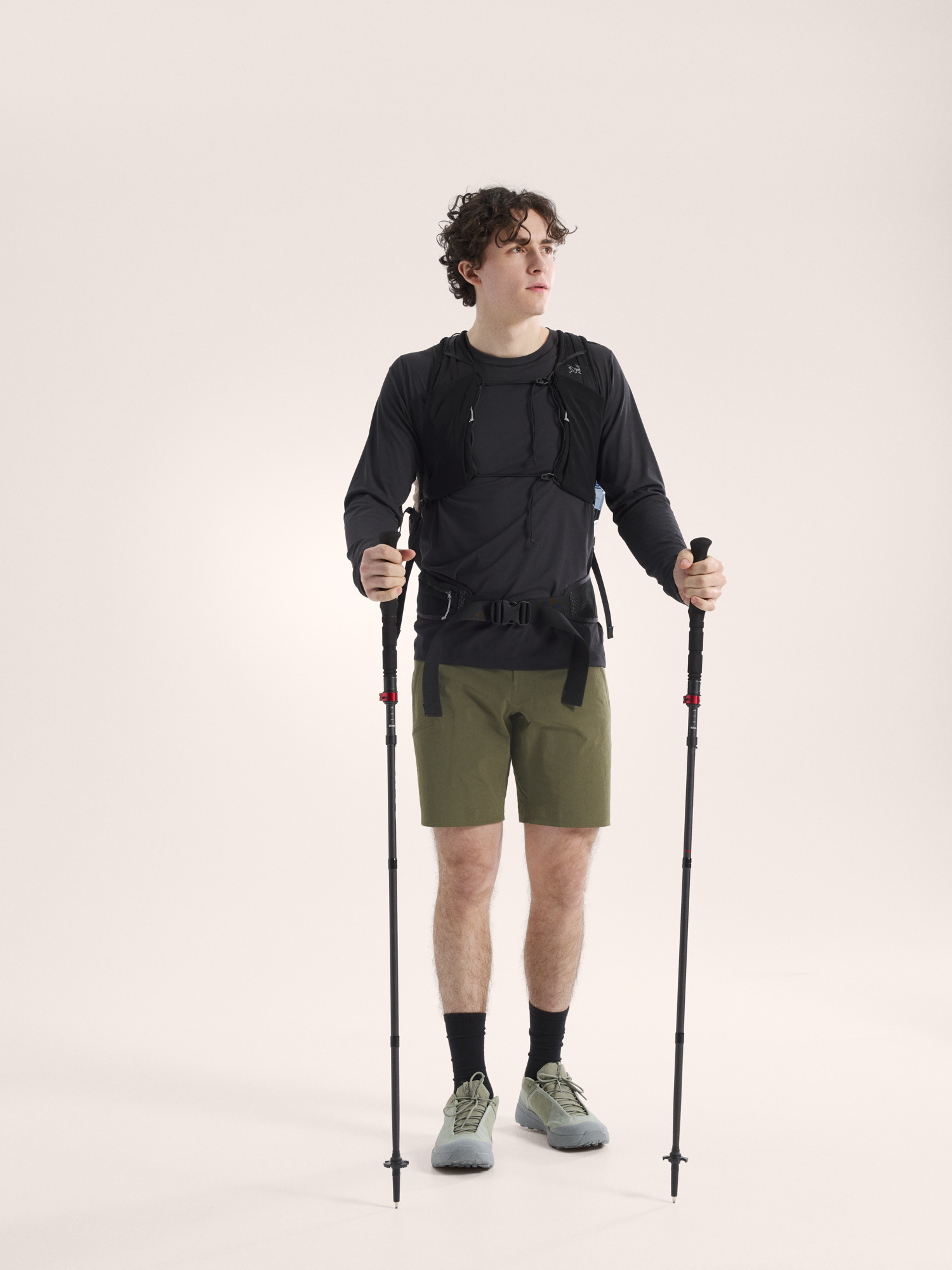 Product Image https://product.arcteryx.co.kr/images/products/686312/S26_X000009531_details_Gamma_SL_Short_9_Tatsu_Full_Body.jpg