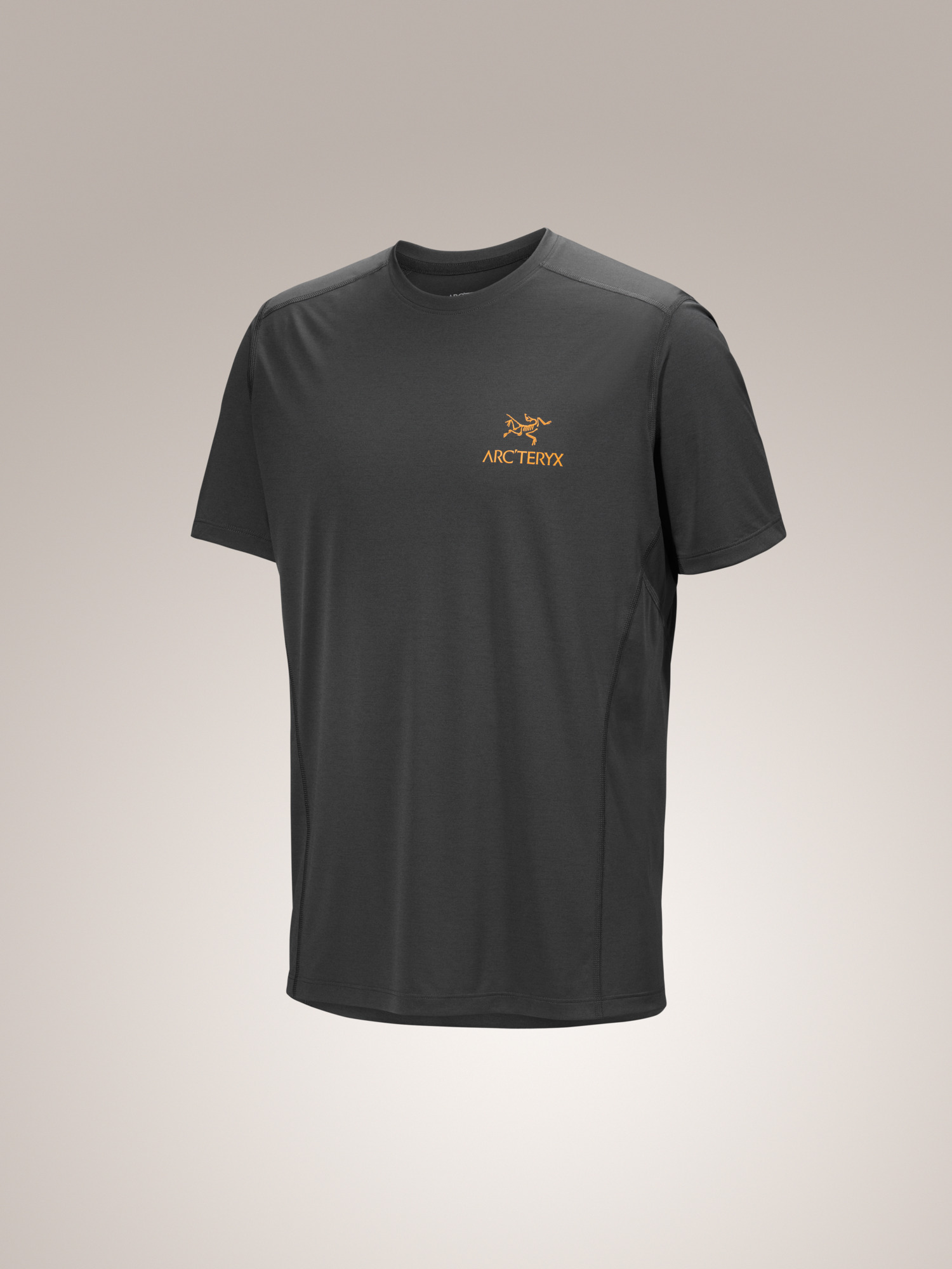 Product Image https://product.arcteryx.co.kr/images/products/686348/S26_X000007312_details_Motus_Crew_Neck_Arc_Word_Shirt_SS_Black_Heather.jpg