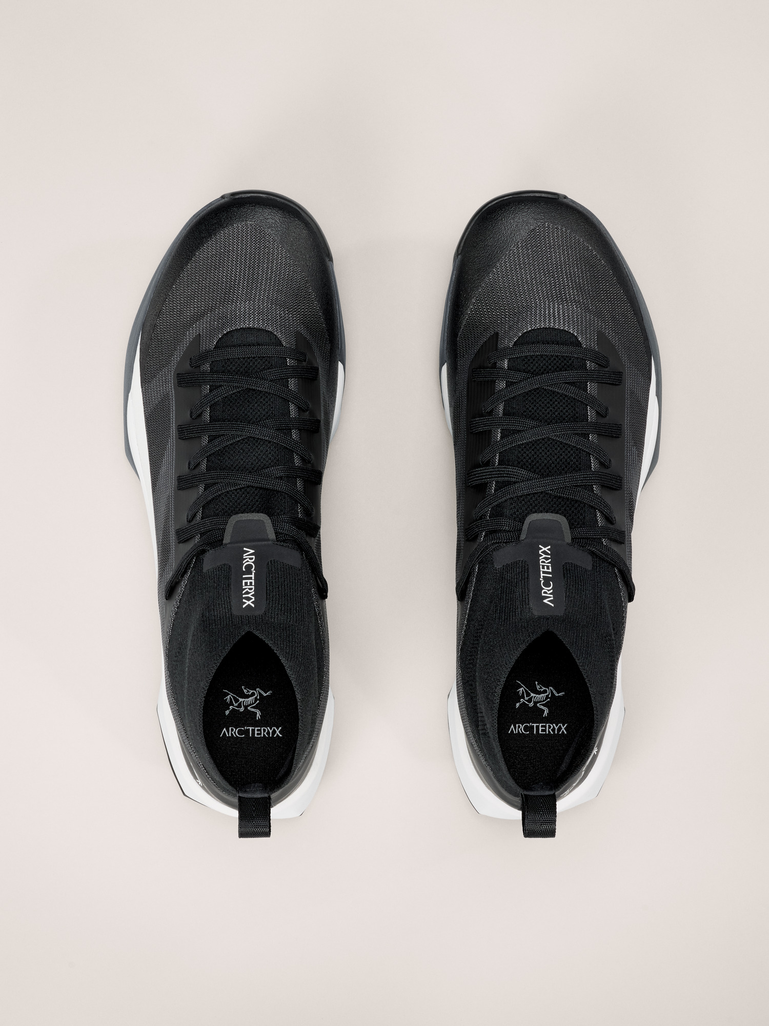 Product Image https://product.arcteryx.co.kr/images/products/686442/S26_X000009619_details_Vertex_Speed_Shoe_Black_Atmos_Women_s_Pair.jpg