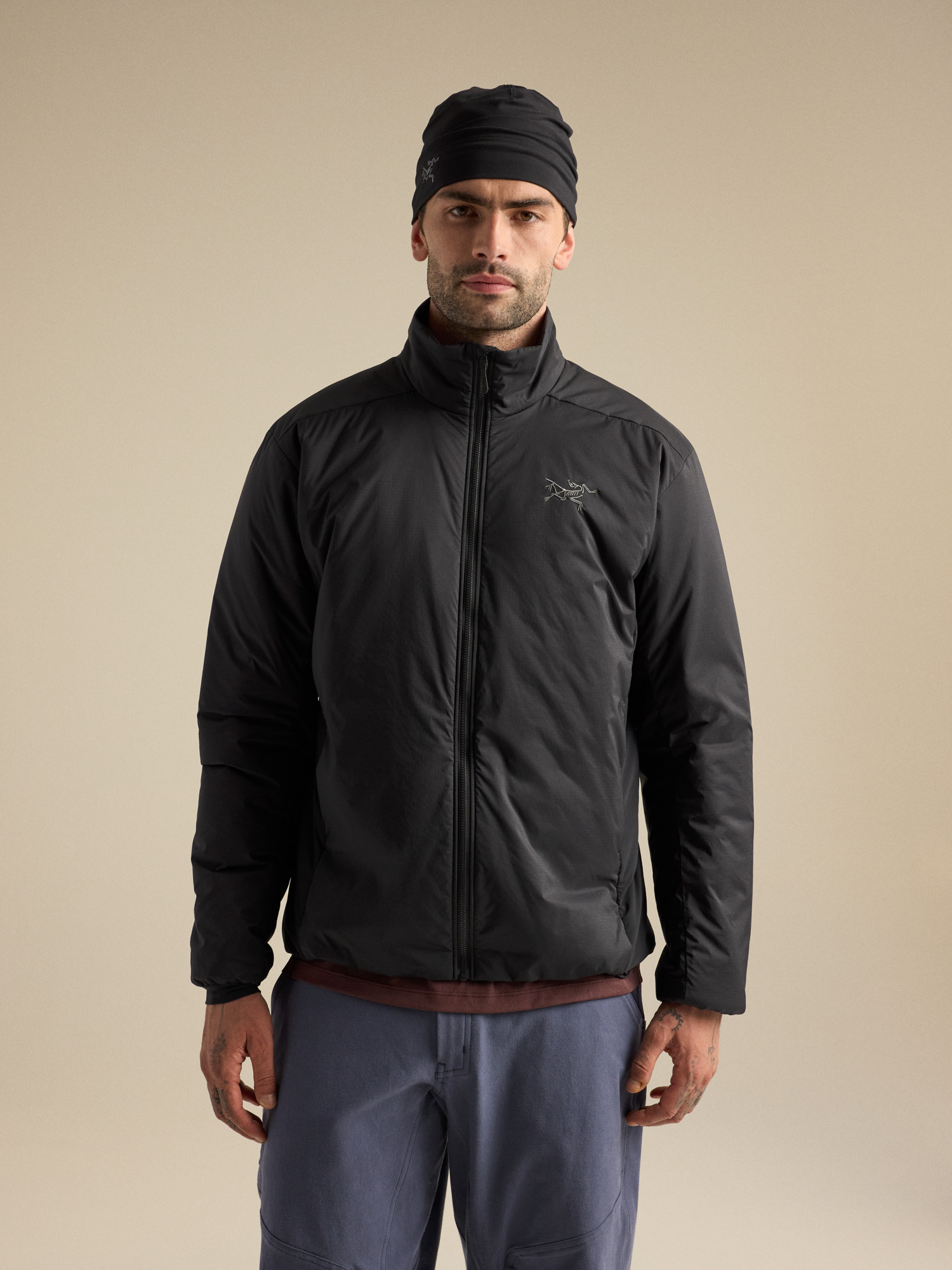 Product Image https://product.arcteryx.co.kr/images/products/686753/F26_X000009901_details_Atom_SV_Jacket_Black_Front_View.jpg