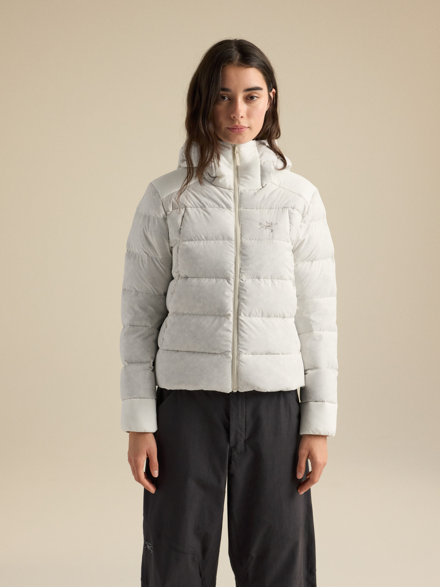Product Image https://product.arcteryx.co.kr/images/products/686811/F26_X000010546_details_Thorium_Jacket_Sea_Salt_Women_s_Front_View.jpg
