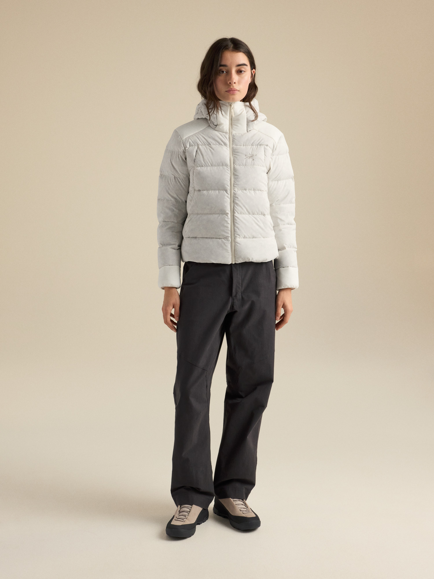 Product Image https://product.arcteryx.co.kr/images/products/686811/F26_X000010546_details_Thorium_Jacket_Sea_Salt_Women_s_Full_Body.jpg