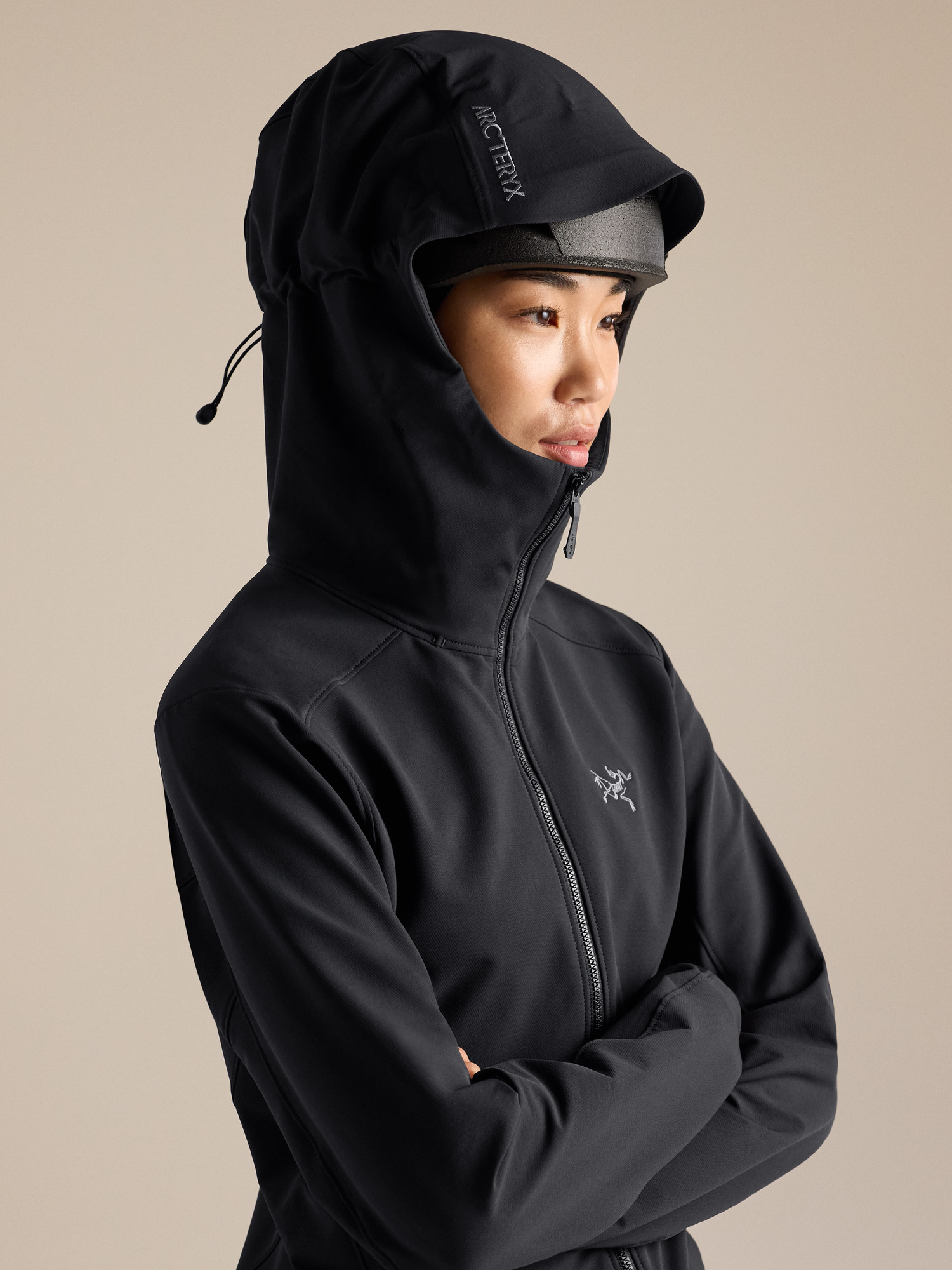 Product Image https://product.arcteryx.co.kr/images/products/686816/F26_X000010561_details_Gamma_Hoody_Black_Women_s_Hood.jpg