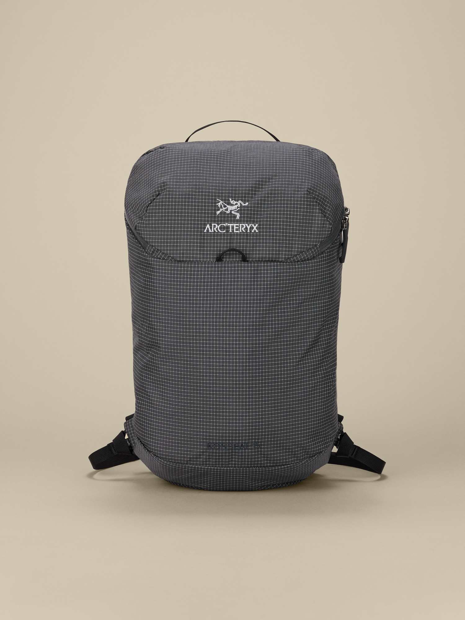 Product Image https://product.arcteryx.co.kr/images/products/686991/F26_X000010718_details_Konseal_15_Backpack_Cloud_Front.jpg